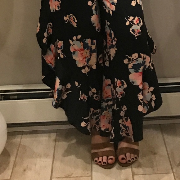 ANTHROPOLOGIE FLORAL PANTS - Picture 3 of 4